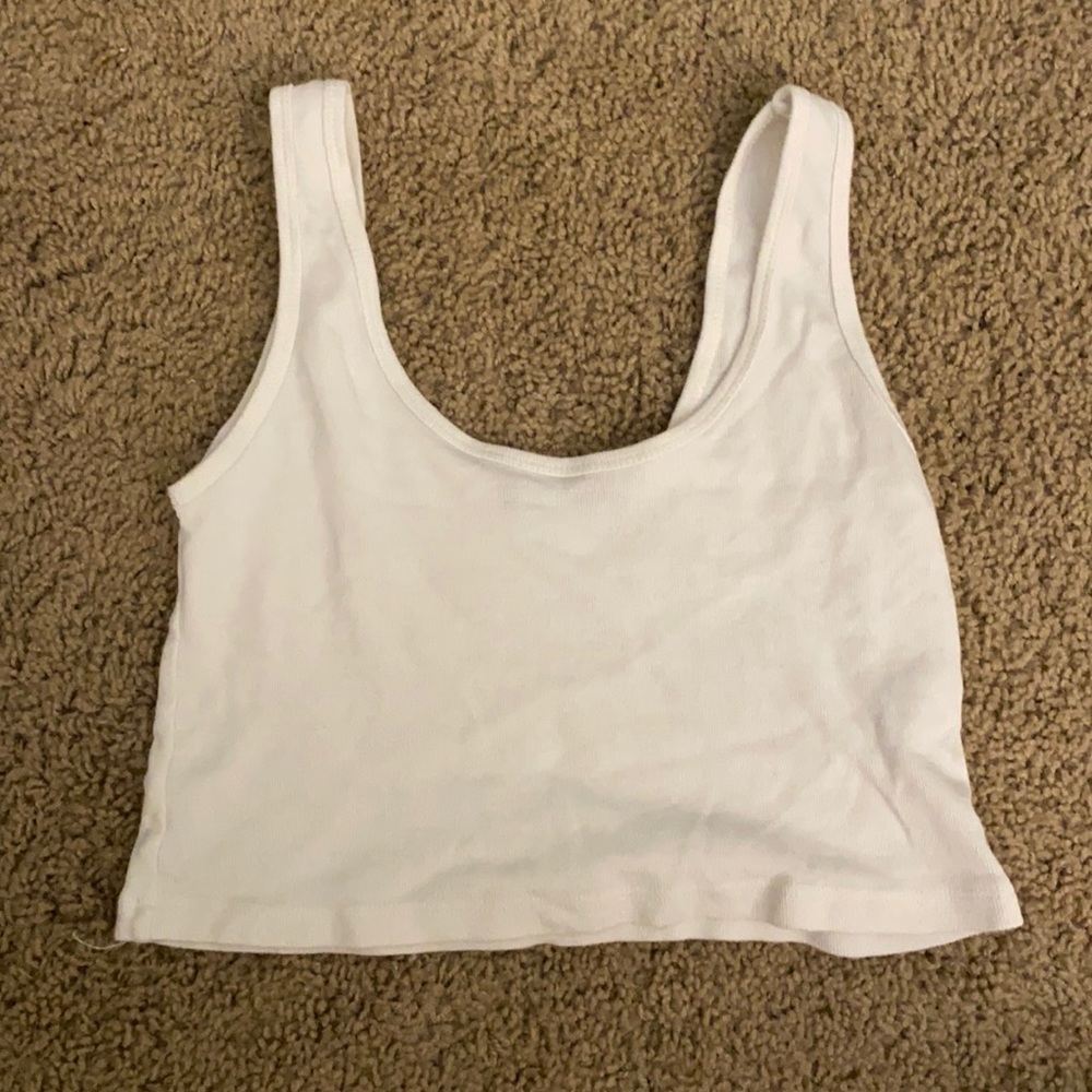 brandy melville crop top
